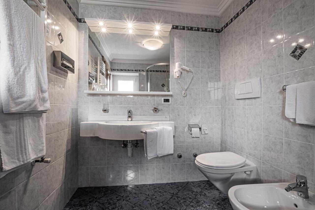 Camoscio Hotel 3*